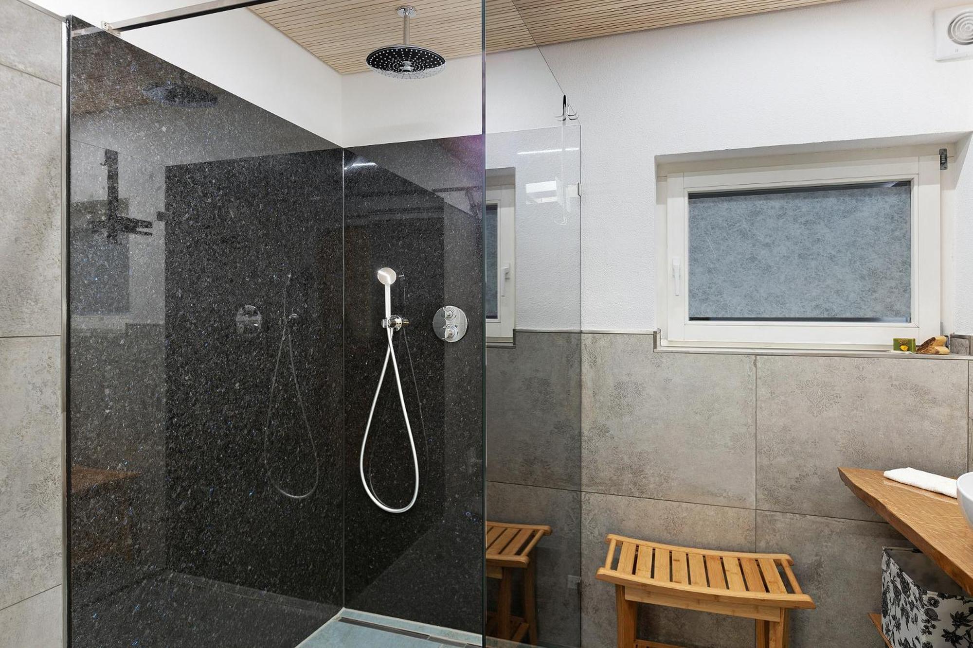 Zum Haselbach Apartment Weilheim Екстериор снимка